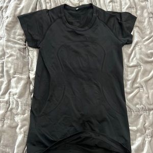 Lululemon swiftly, tech shirt, size 8